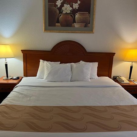 Quality Suites Altavista - Lynchburg South エクステリア 写真