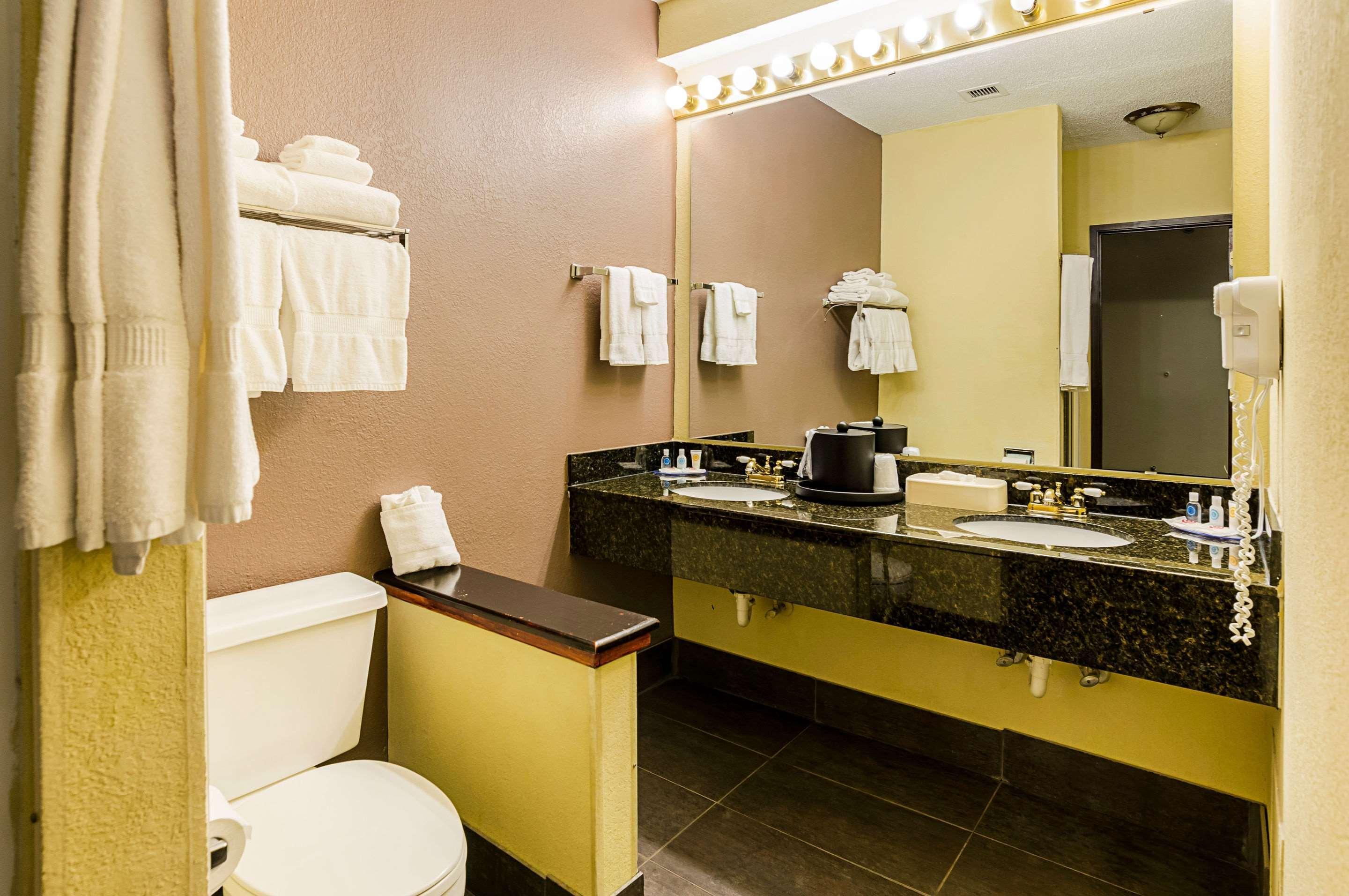Quality Suites Altavista - Lynchburg South エクステリア 写真