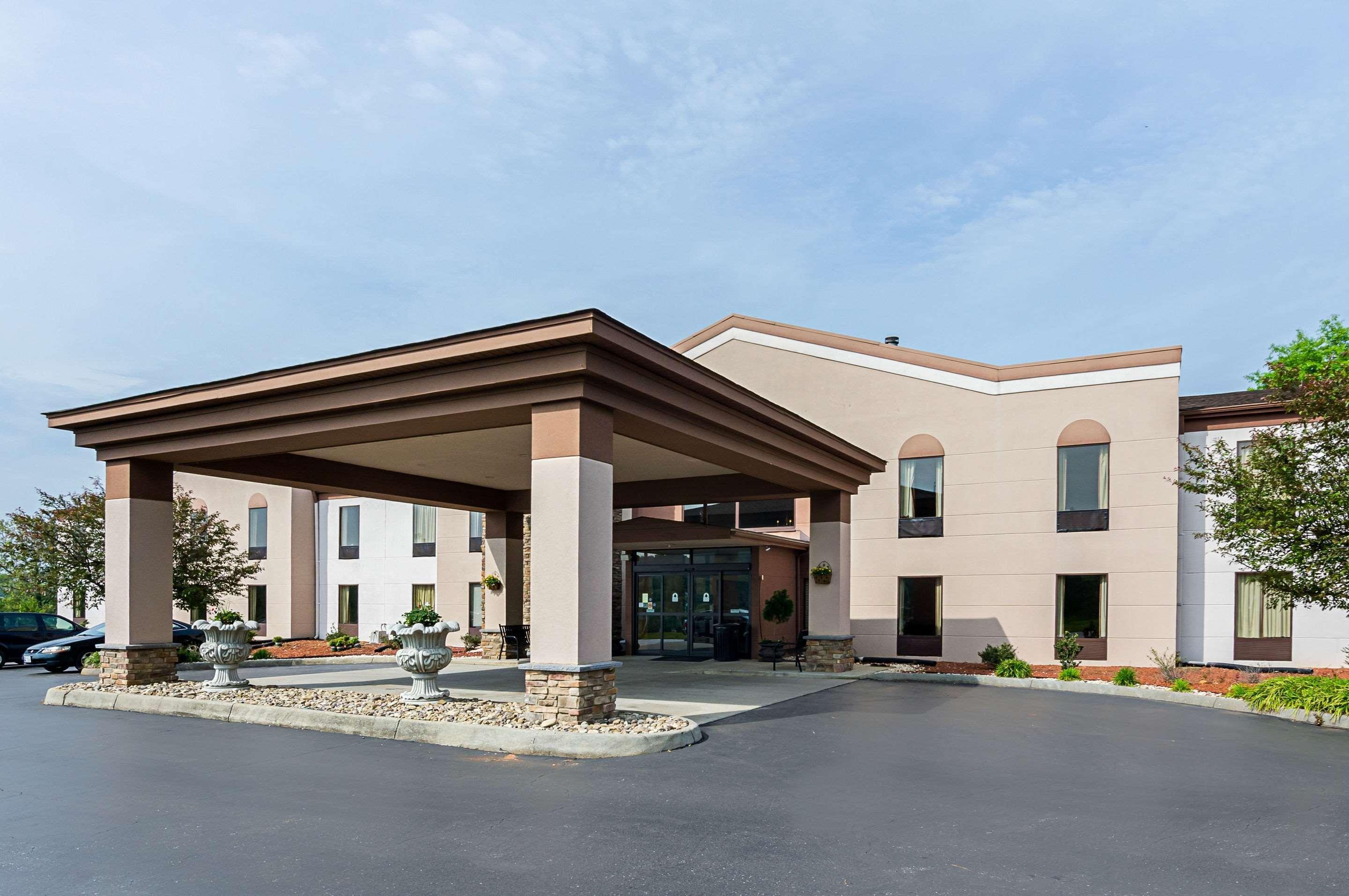 Quality Suites Altavista - Lynchburg South エクステリア 写真