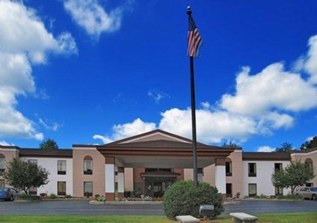 Quality Suites Altavista - Lynchburg South エクステリア 写真