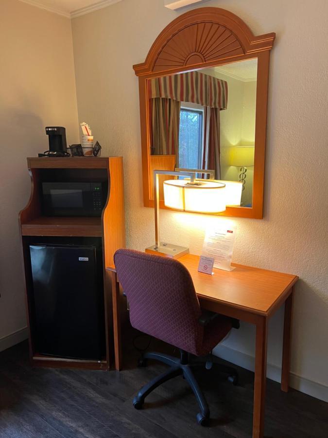 Quality Suites Altavista - Lynchburg South エクステリア 写真