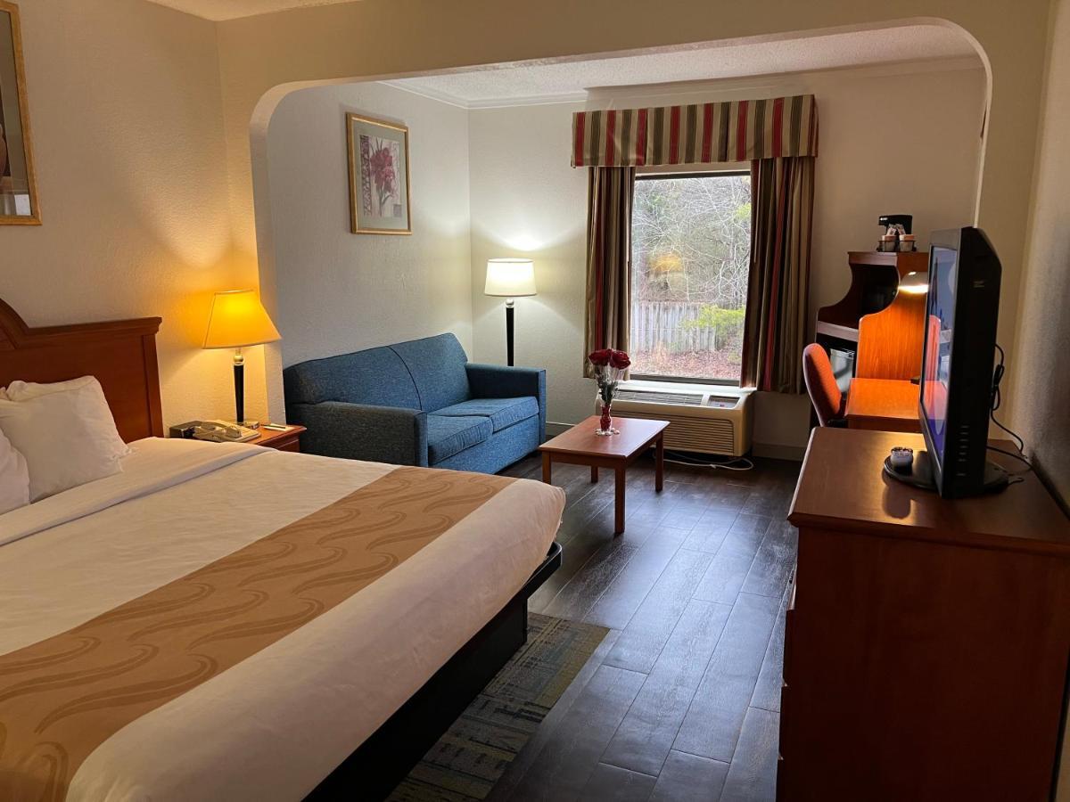 Quality Suites Altavista - Lynchburg South エクステリア 写真