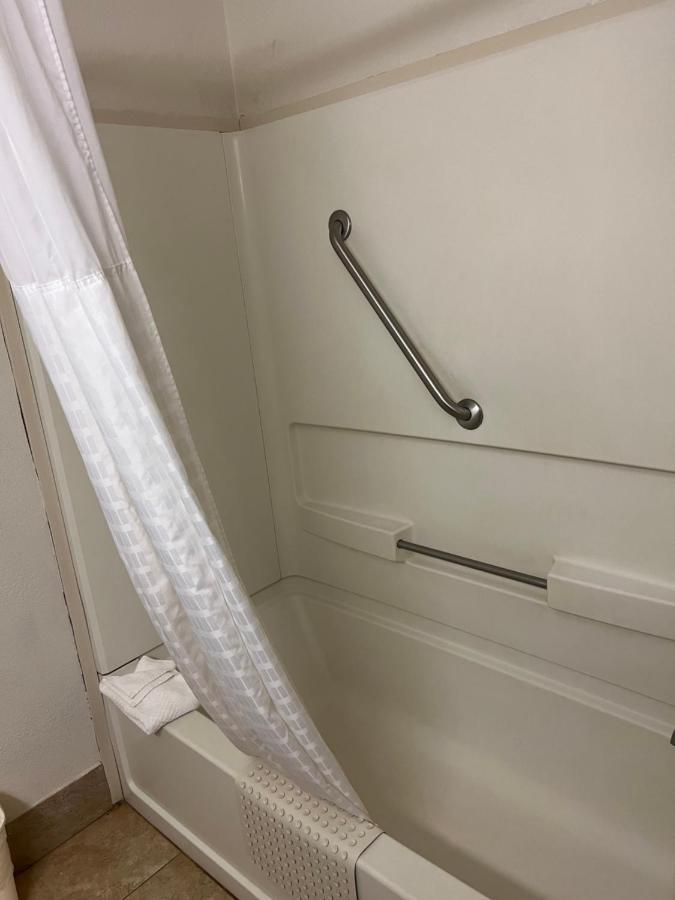 Quality Suites Altavista - Lynchburg South エクステリア 写真