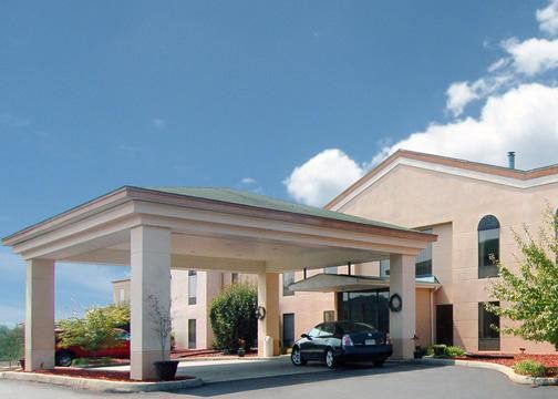 Quality Suites Altavista - Lynchburg South エクステリア 写真